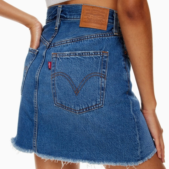 Levi's Dresses & Skirts - NWT Levi's Ribcage Skirt
